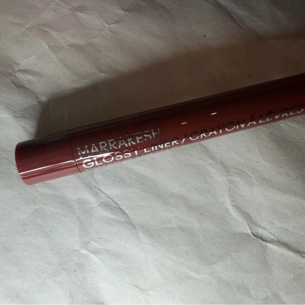 Mac lip liner